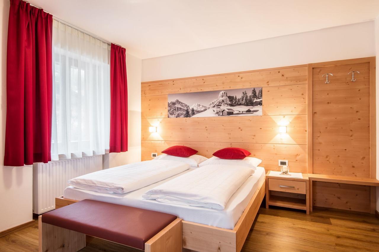 Hotel Garnì Piz da L'Ander Kurfar Exterior foto